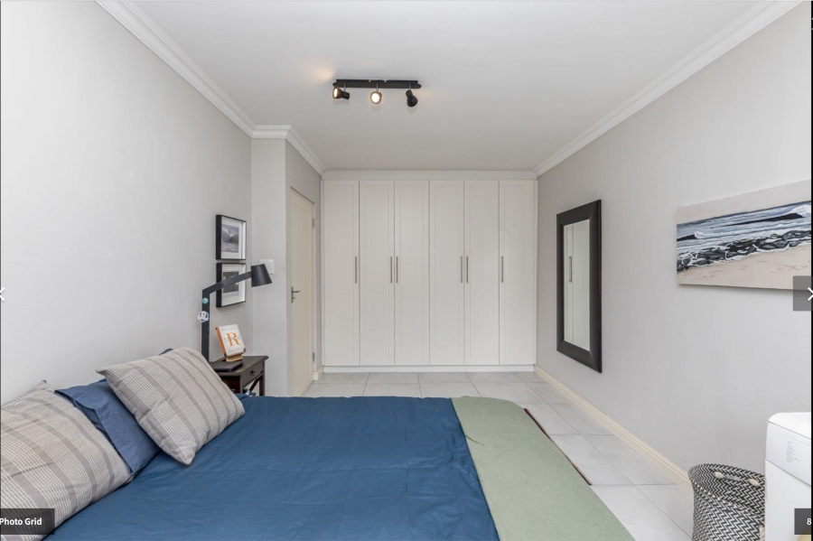 To Let 1 Bedroom Property for Rent in Sea Point Western Cape